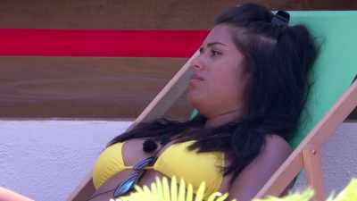 Exactly. Let's‐‐
I do really wanna get
to know him, - Love Island