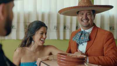 - Exacto.You got it.
[laughter] - Eva Longoria: Searching for Mexico