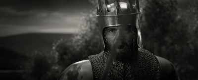 - Excalibur!
- This is no mortal weapon. - Hellboy