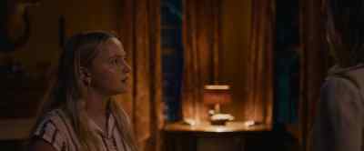 -Except for that horse.
-His name is Rebel, mama! - The Man in the White Van