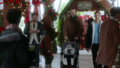 Except for homemade
cranberry sauce - Three Wise Men and a Baby