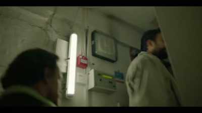 Except when they realise Polly's
gone down an even deeper tunnel - COBRA