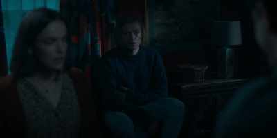 Except you, student.
What's your connection to Copeland? - Suspicion