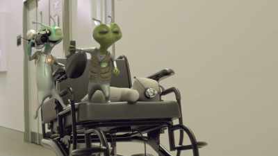 [excited babbling] - Alien TV