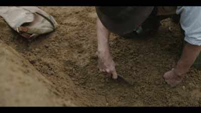 [excited chatter] - The Dig