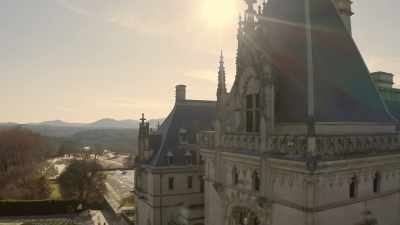 [excited screaming] - A Biltmore Christmas