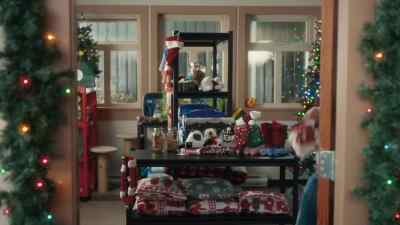 ♪ Excitement's in the air ♪ - Happy Howlidays