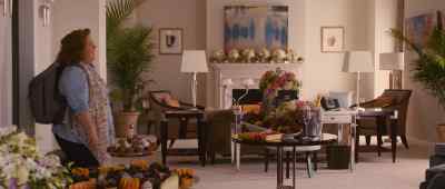 (EXCLAIMING IN AWE) - Identity Thief