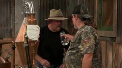-[exclaims] yeah.
-[laughing] - Moonshiners: Master Distiller