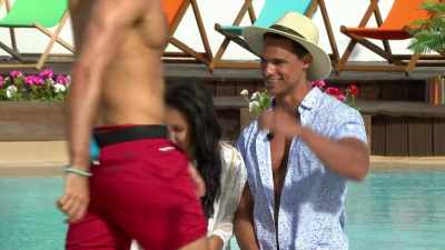 (EXCLAMATIONS AND CHATTER) - Love Island