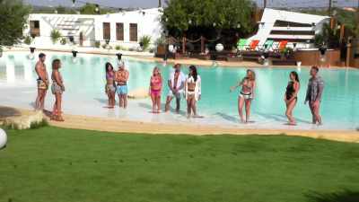 (EXCLAMATIONS) - Love Island