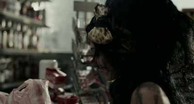 Excuse me,
are you Amy Winehouse? - Back to Black