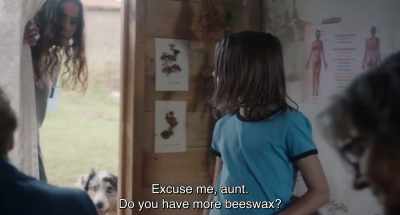 Excuse me, aunt.
Do you have more beeswax? - 20,000 Species of Bees