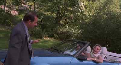 - Excuse me.
- Can I help you ladies? - Kiss of Death