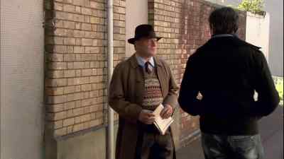 Excuse me. Do you know a man called
Alan Ellis? He used to live here. - Torchwood
