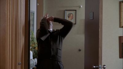 Excuse me,
Dr. Whitcomb, - Monk