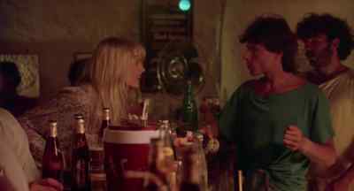Excuse me. Have you seen Lina? - Summer Lovers