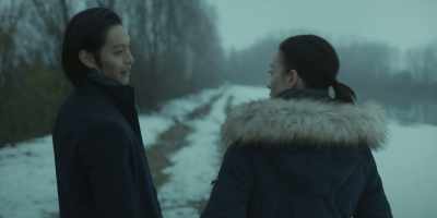 - Excuse me. Hello, Mr. Wang.
- Hello, Mr. Wang. - The Darker the Lake