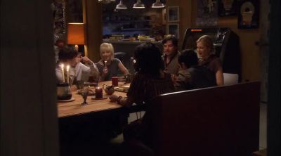 Excuse me. I-I have to go call my folks. - Gossip Girl