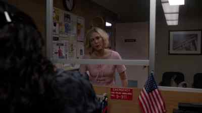 Excuse me? I need to
talk to sheriff romero. - Bates Motel