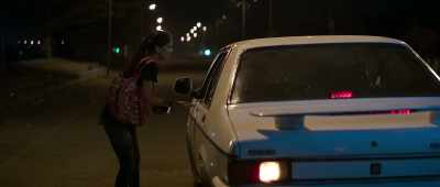 Excuse me. If you're going that way,
please can you drop me? - Mardaani 2