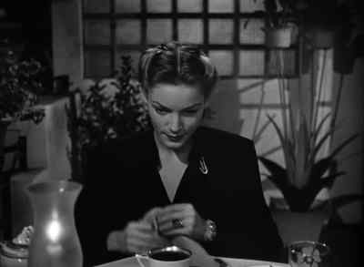 Excuse me. I'll get cigarettes. - Dark Passage