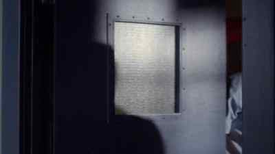 Excuse me,
I'm Detective Spivey. - Masters of Horror