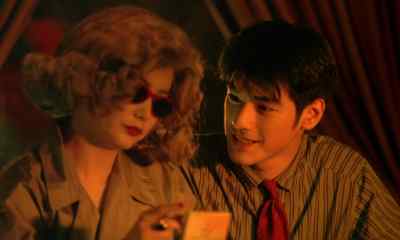 Excuse me, miss, do you like pineapple? - Chungking Express