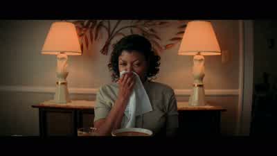 Excuse me OK, ladies Let's say grace.. - Hidden Figures