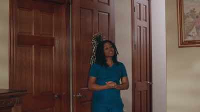 Excuse me. Rain, Mrs. Turner
needs your assistance. - Rain for Christmas