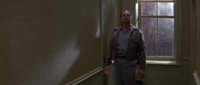 Excuse me. - Romancing the Stone
