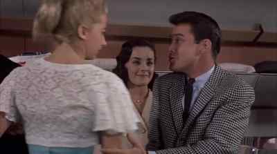 Excuse me. - Gidget Goes Hawaiian