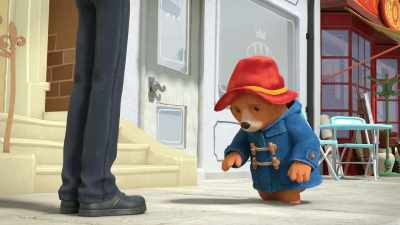Excuse me, sir.
Is that lolly wrapper yours? - The Adventures of Paddington