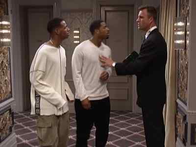 - Excuse me, sir.
- Yes? - The Wayans Bros.