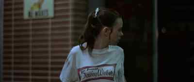 - Excuse me, sir.
- Yes, son? - American Graffiti