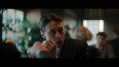 Excuse me. Some beer? Two pale lagers. - Munich: The Edge of War