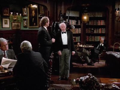 Excuse me, is the club president here? - Frasier