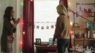 Excuse me,
this is a private show. - Last Vermont Christmas