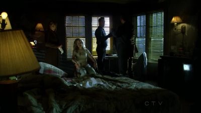Excuse me, what do you
two think you're doing? - CSI: Crime Scene Investigation
