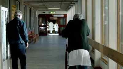 Excuse me, you...
Do you have any... - Wallander