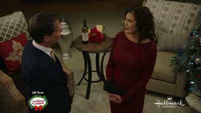 - Excuse me, you're
Miss Hollander, right? - A Kiss Before Christmas