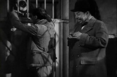 Excuse please What do you want - Charlie Chan in London