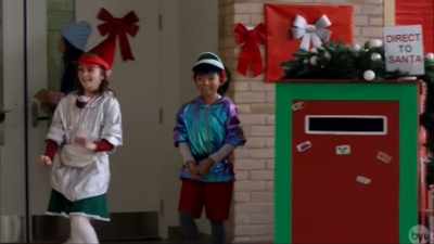 Excuse us, normal human beings
coming through. - 48 Christmas Wishes
