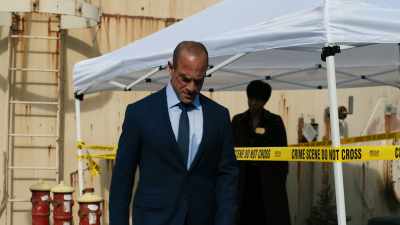 Execution-style, 9mm.
Didn't pass through the skull. - Law & Order: Organized Crime