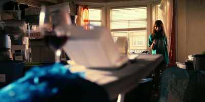 [exhales] All right.
Everybody just be cool. - Girlboss