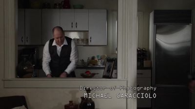 (EXHALES SHARPLY)
Raymond. It's Elizabeth. - The Blacklist