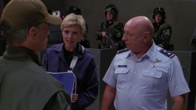 - Expecting someone else, sir?
- We'll explain later. - Stargate SG-1