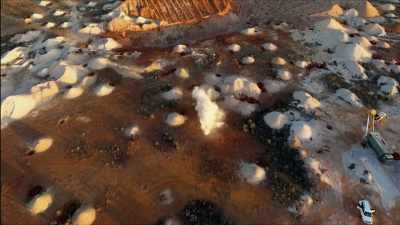 (EXPLOSIONS) - Outback Opal Hunters