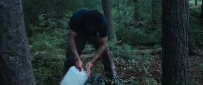 [extended groaning] - It Comes at Night