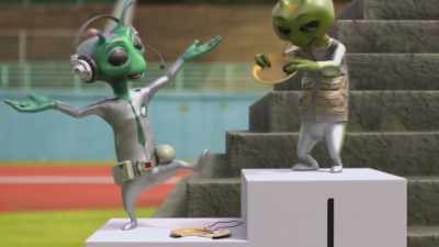 [exuberant babbling] - Alien TV